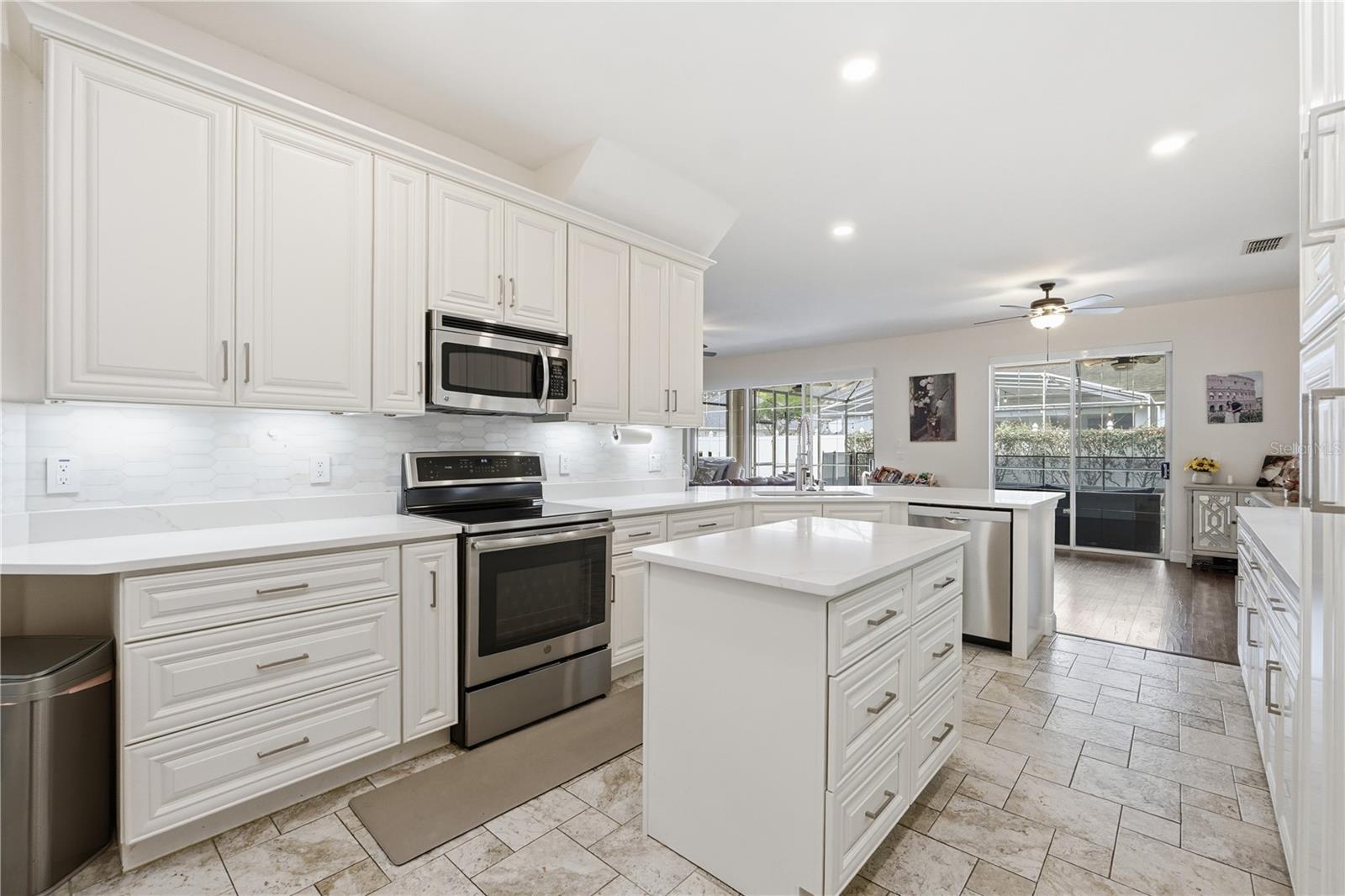 6802 SCYTHE AVE, ORLANDO, FL, 32812