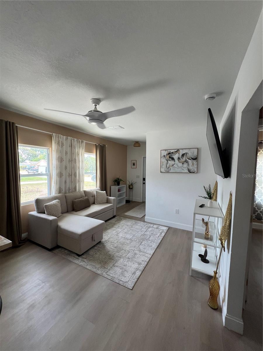 3859 9TH AVE S, ST PETERSBURG, FL, 33711