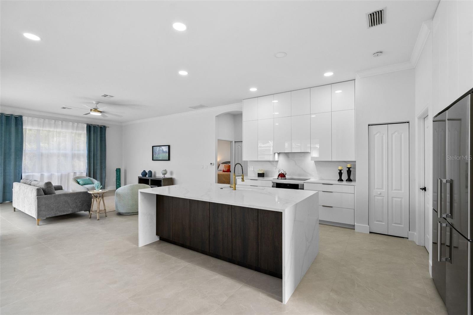 629 SAWGRASS BRIDGE RD, VENICE, FL, 34292