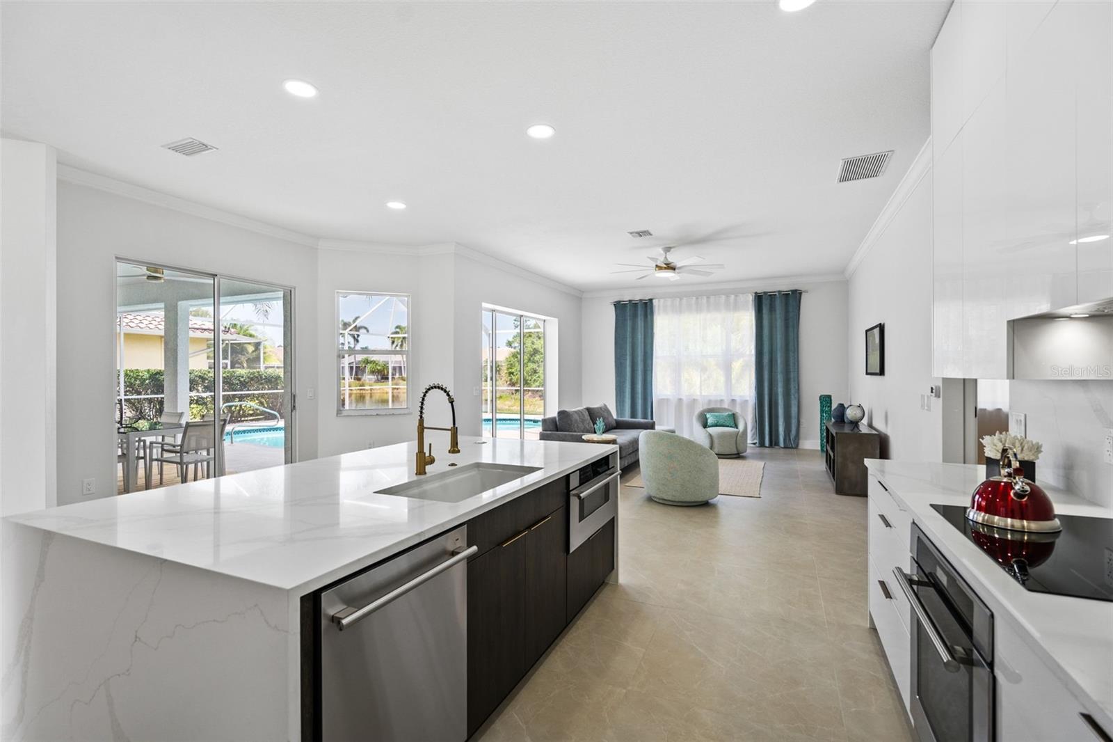 629 SAWGRASS BRIDGE RD, VENICE, FL, 34292