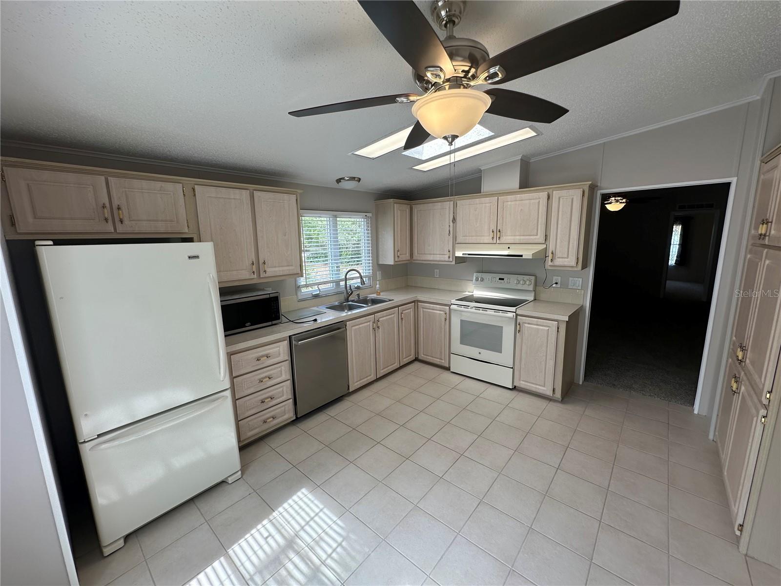8040 CESSNA DR, SPRING HILL, FL, 34606
