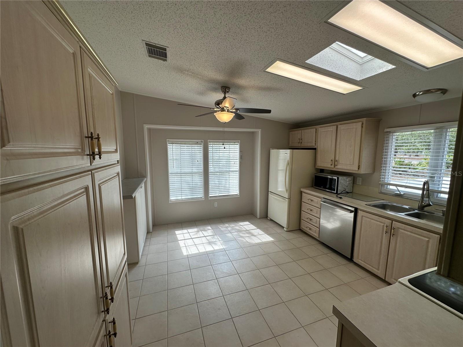 8040 CESSNA DR, SPRING HILL, FL, 34606