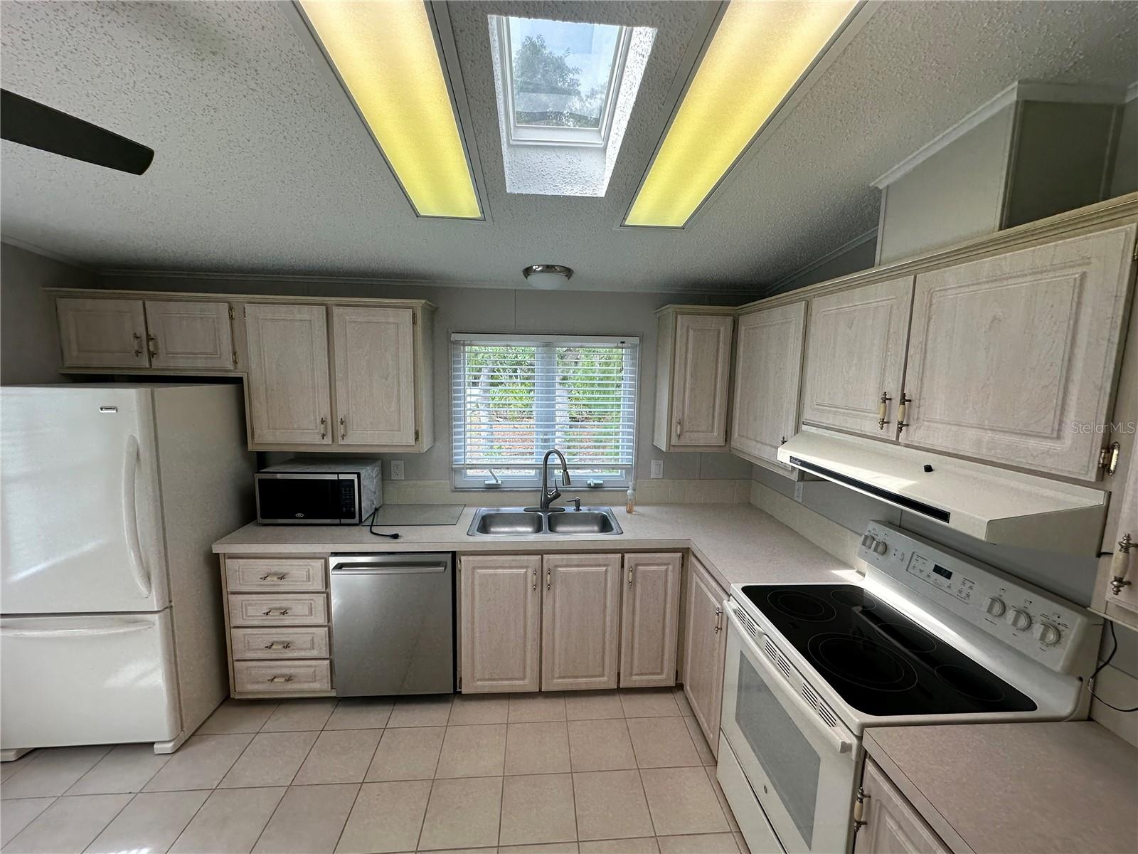 8040 CESSNA DR, SPRING HILL, FL, 34606
