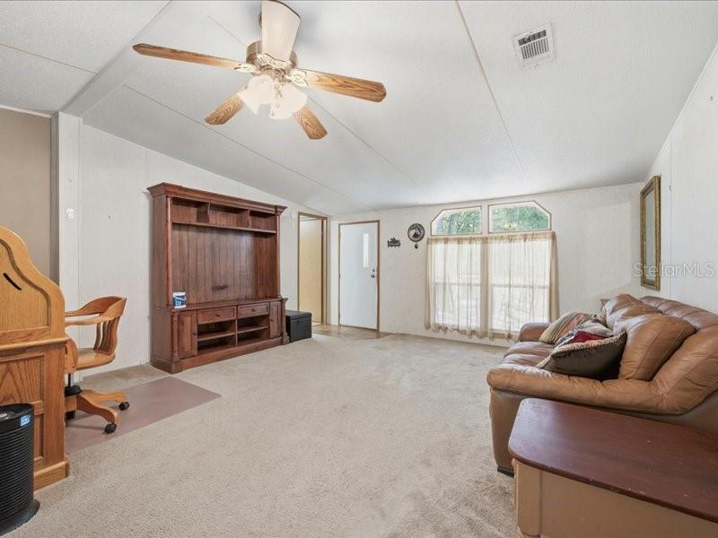 9986 S FORESTLINE AVE, INVERNESS, FL, 34452
