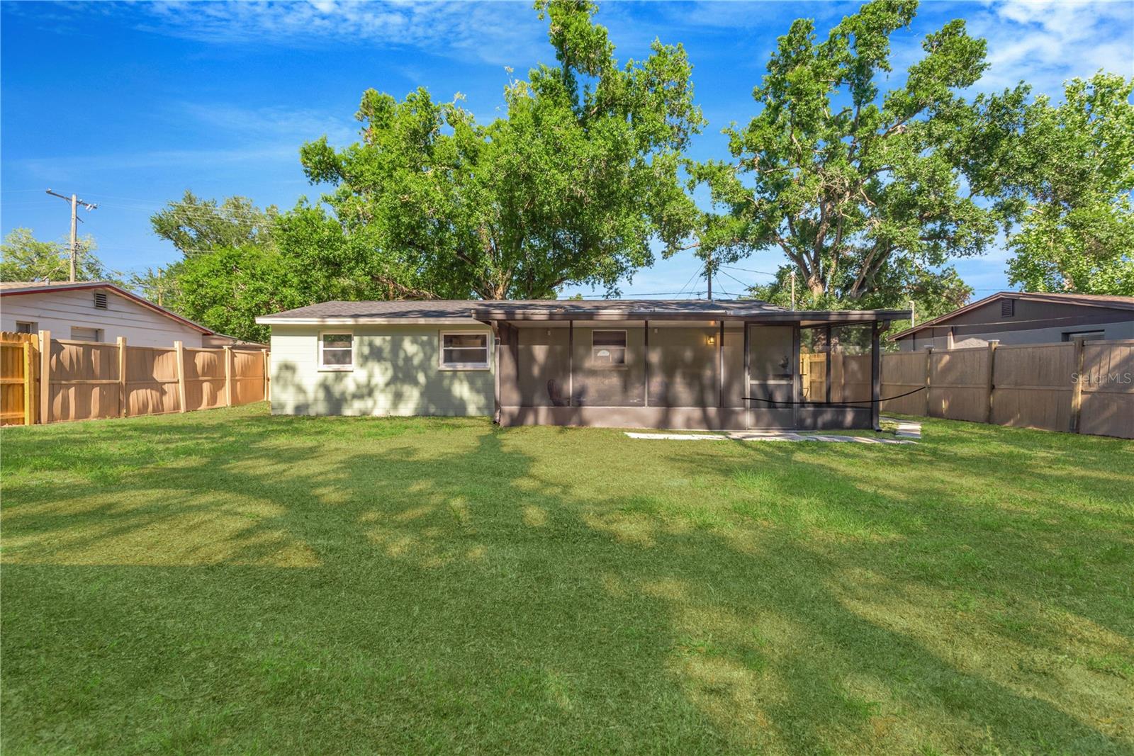 3820 BEECHWOOD BLVD, TAMPA, FL, 33619