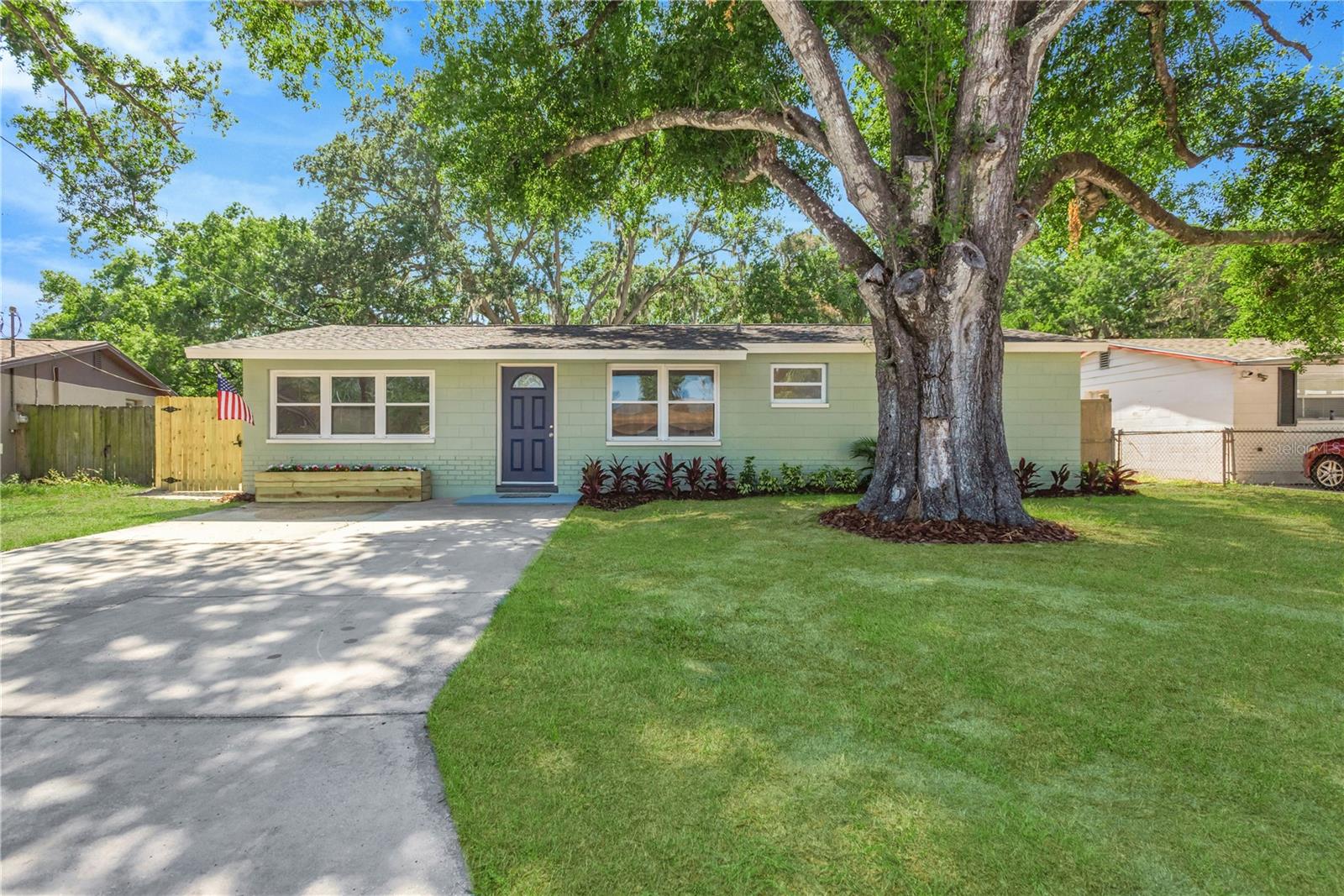 3820 BEECHWOOD BLVD, TAMPA, FL, 33619