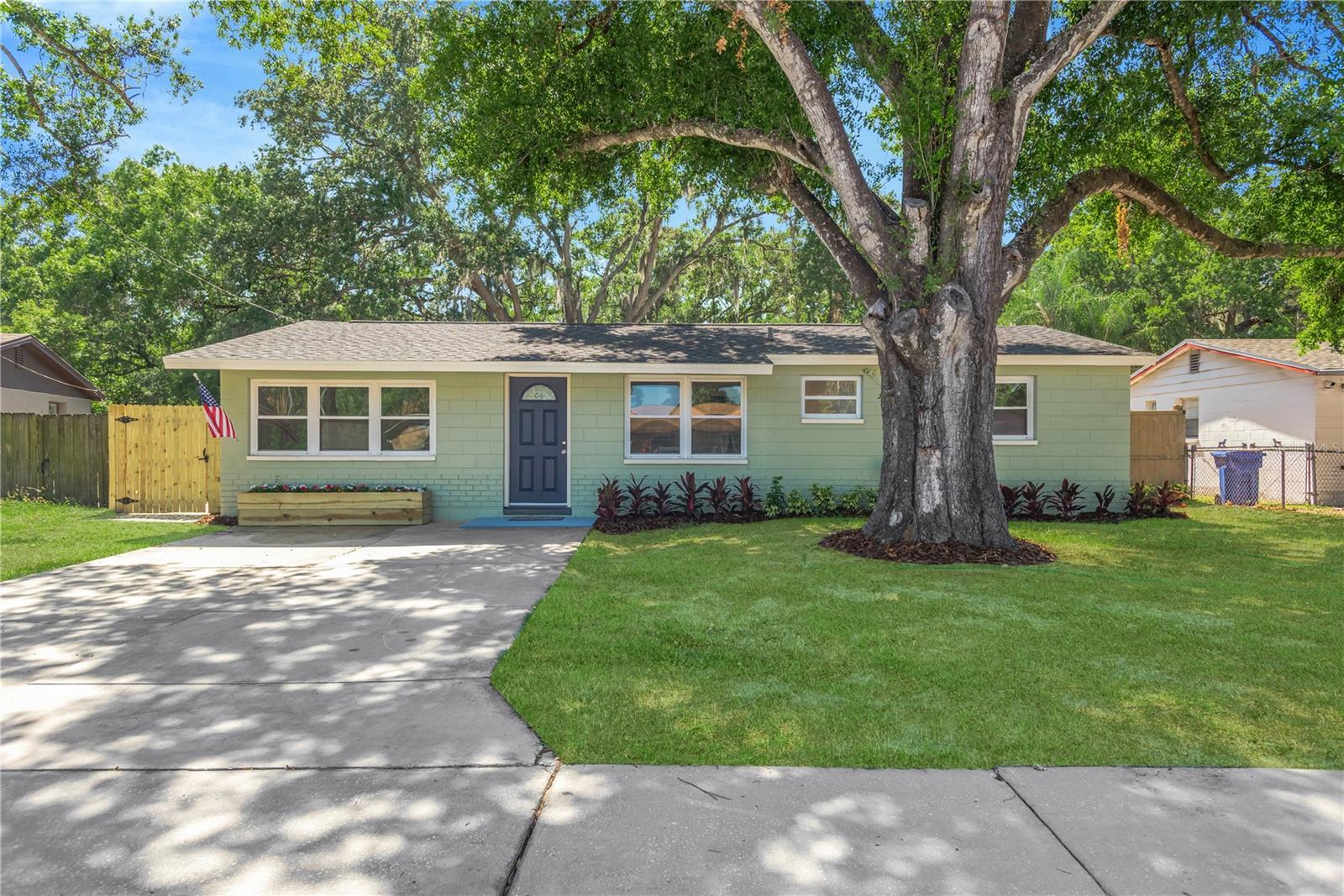 3820 BEECHWOOD BLVD, TAMPA, FL, 33619