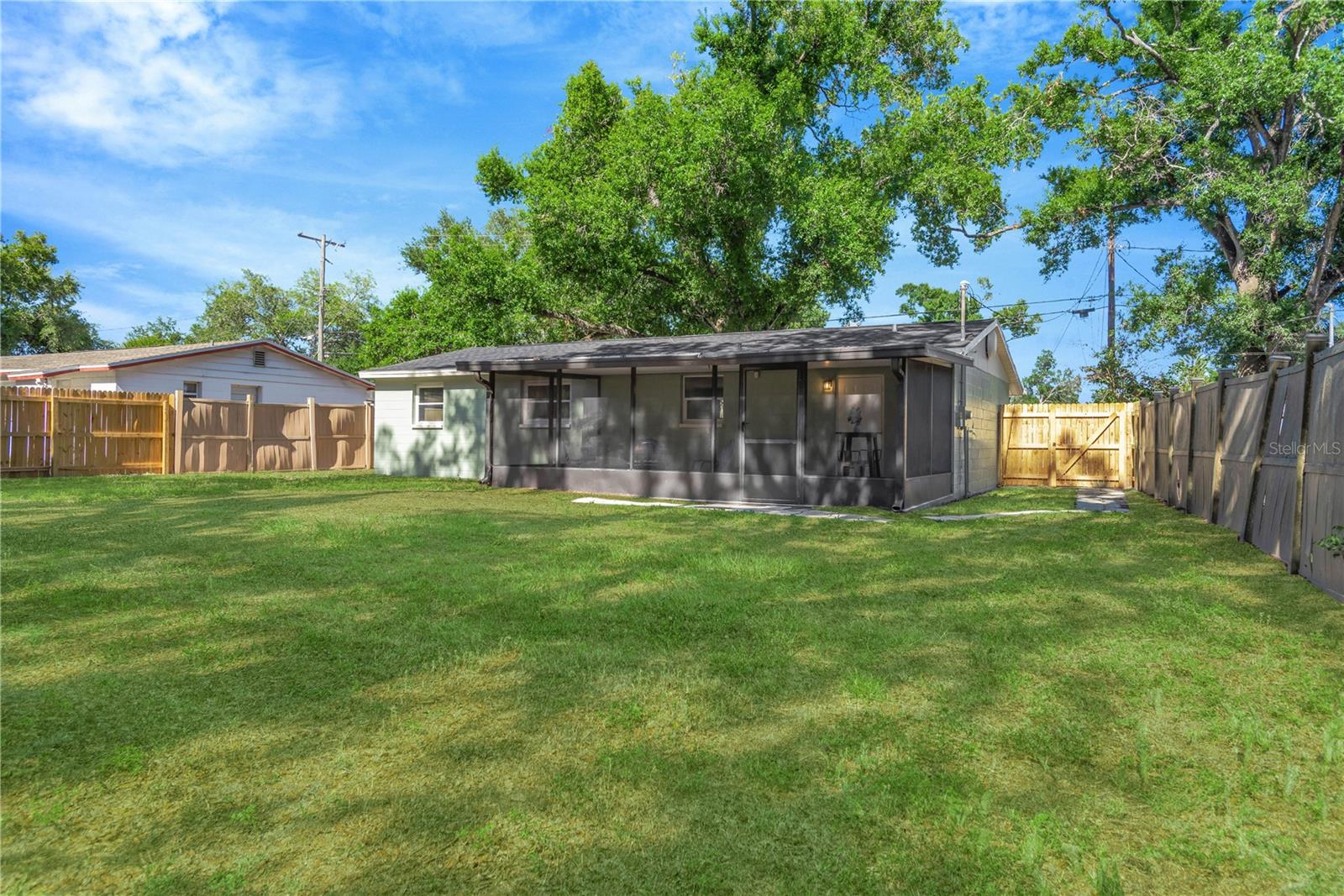 3820 BEECHWOOD BLVD, TAMPA, FL, 33619