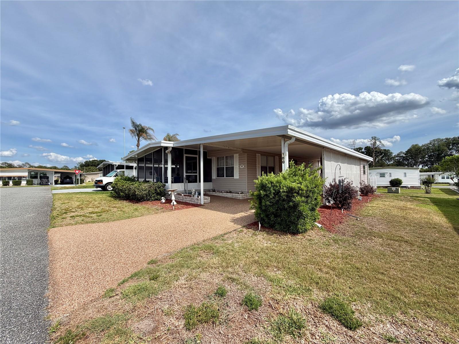 100 MARIGOLD ST, LEESBURG, FL, 34748