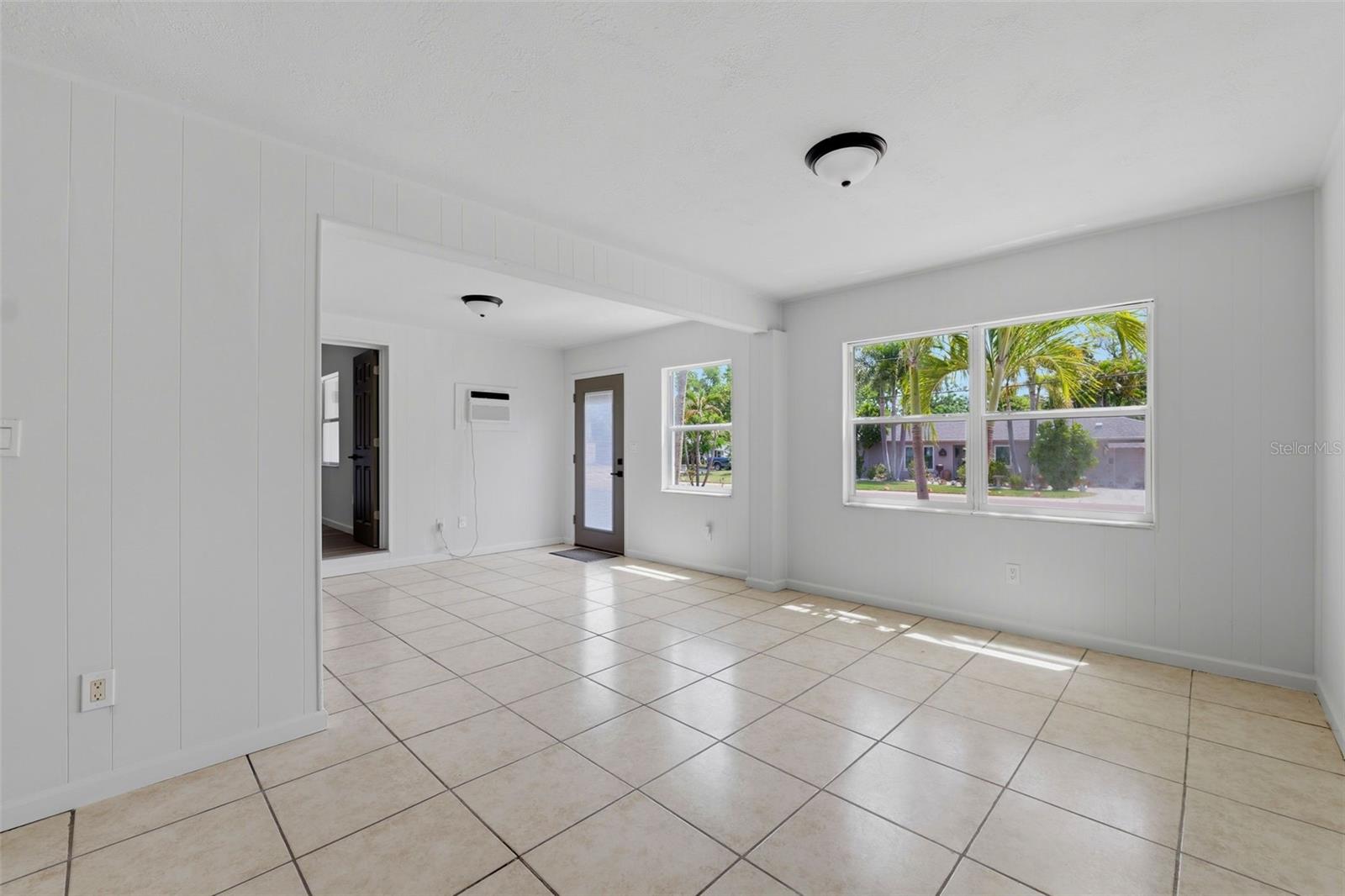 3030 5TH ST N, ST PETERSBURG, FL, 33704
