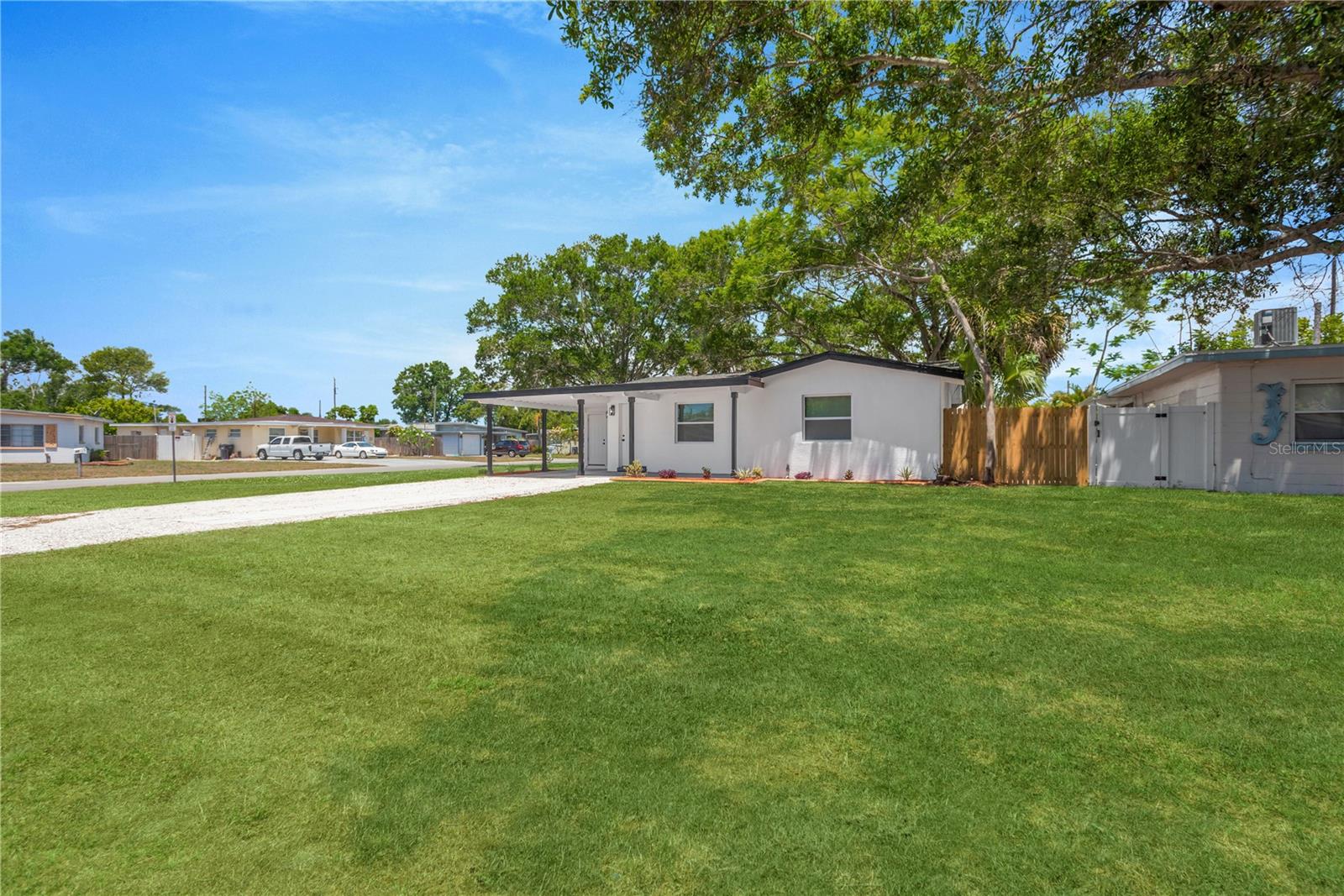 5052 JASMINE CIR, ST PETERSBURG, FL, 33714