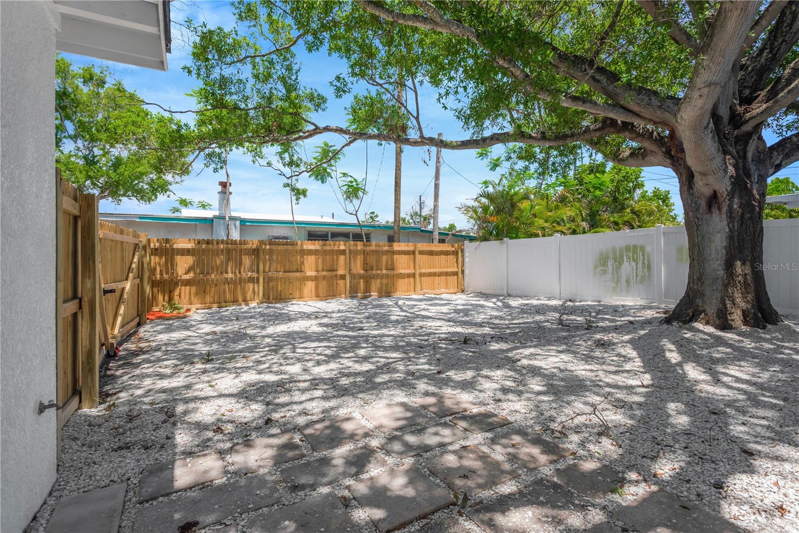 5052 JASMINE CIR, ST PETERSBURG, FL, 33714