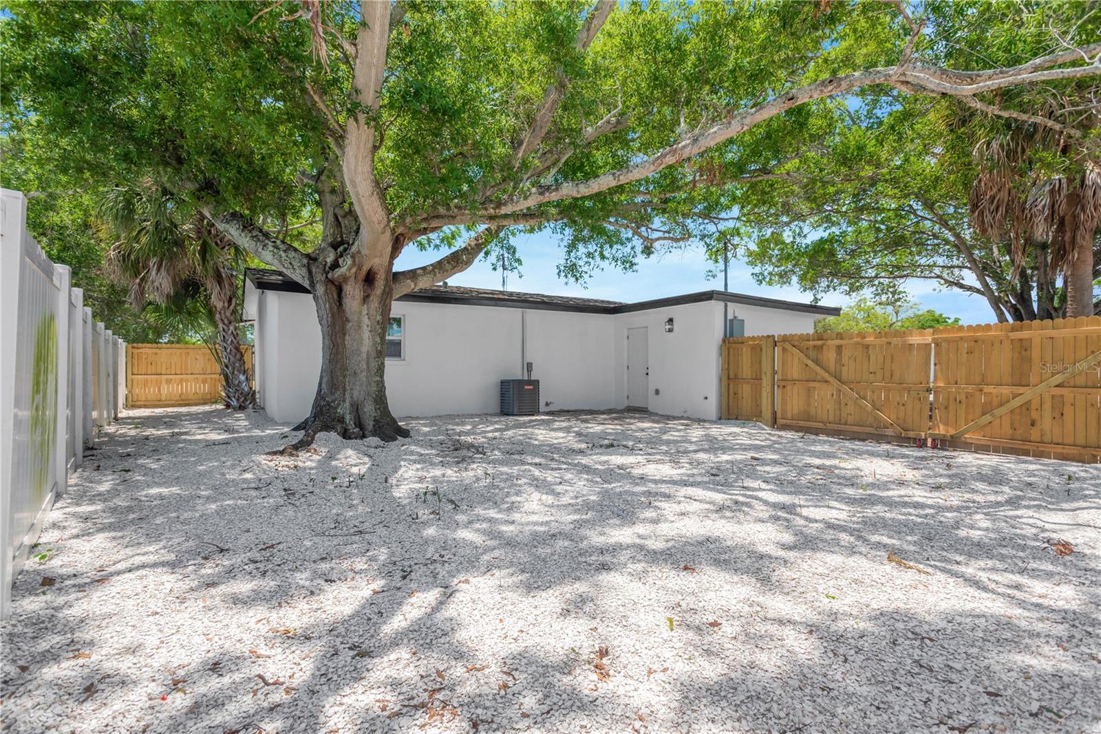 5052 JASMINE CIR, ST PETERSBURG, FL, 33714