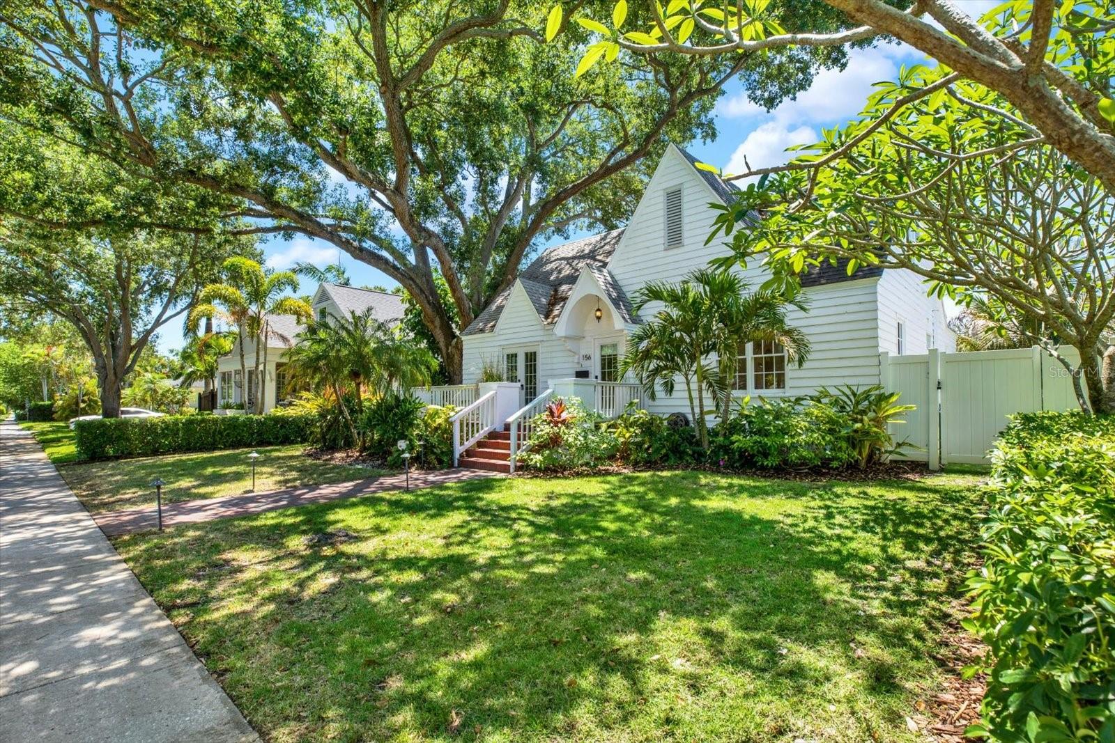 156 21ST AVE NE, ST PETERSBURG, FL, 33704