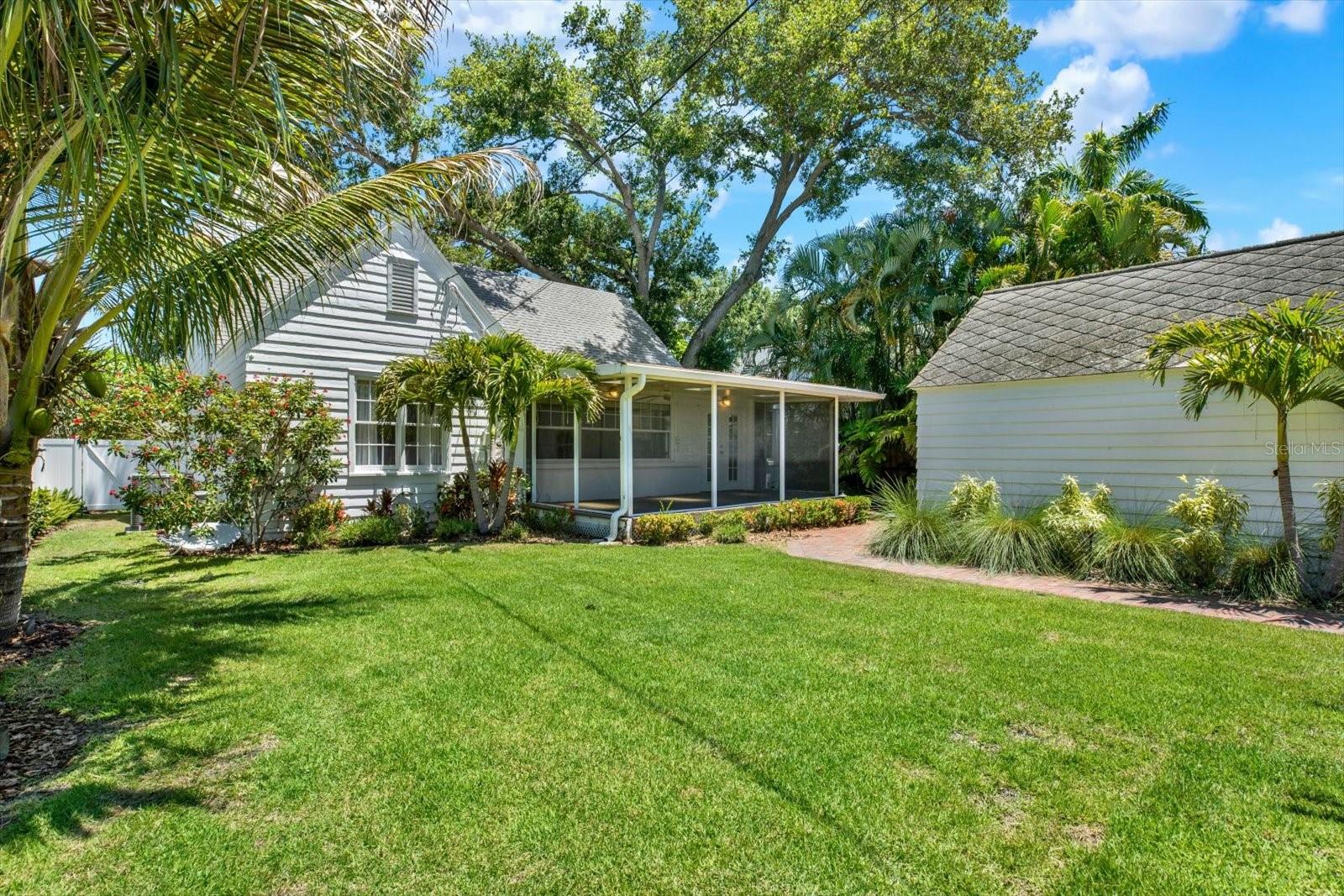 156 21ST AVE NE, ST PETERSBURG, FL, 33704