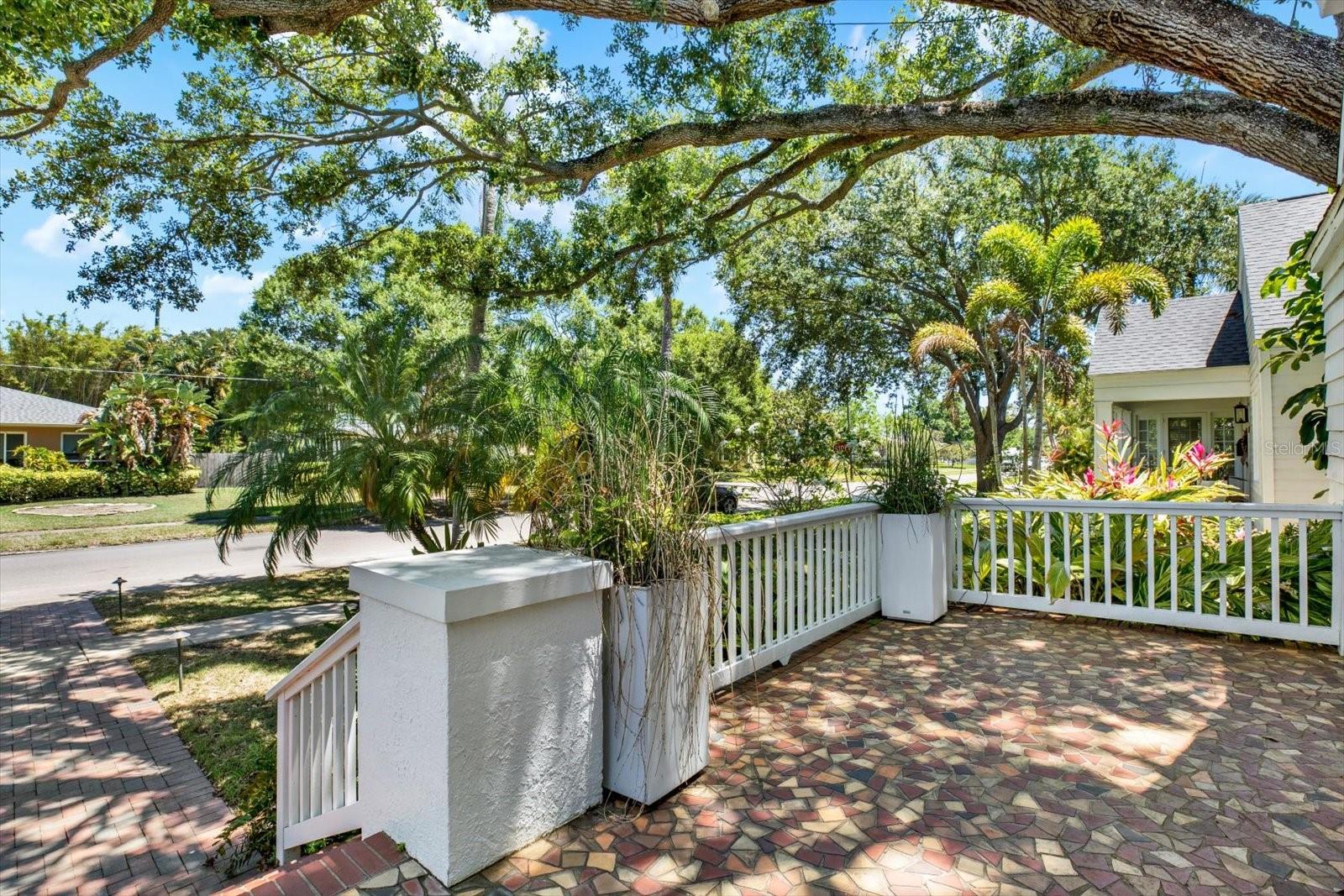 156 21ST AVE NE, ST PETERSBURG, FL, 33704
