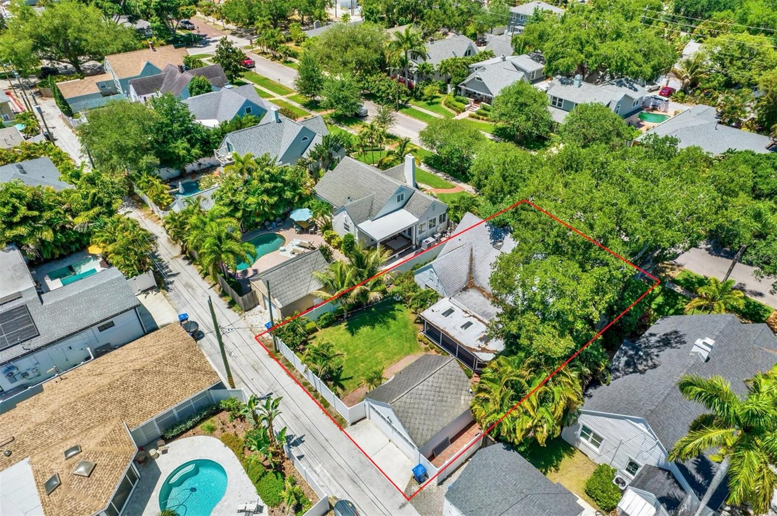 156 21ST AVE NE, ST PETERSBURG, FL, 33704