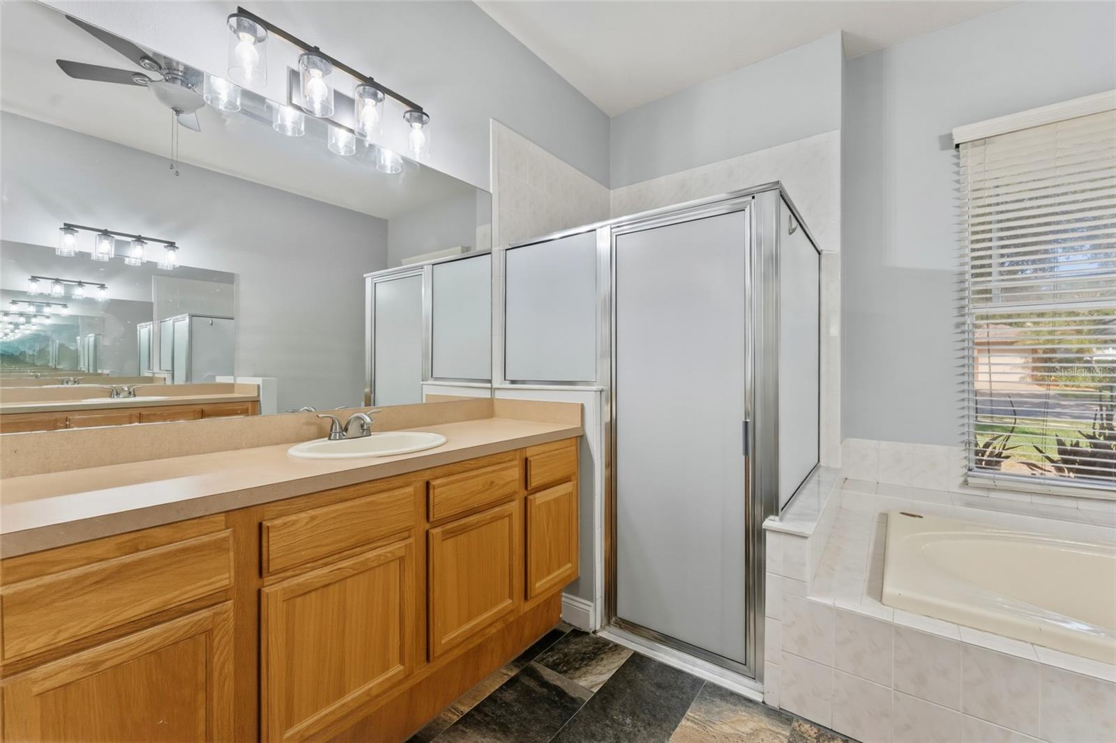 1115 LUMSDEN TRACE CIR, VALRICO, FL, 33594