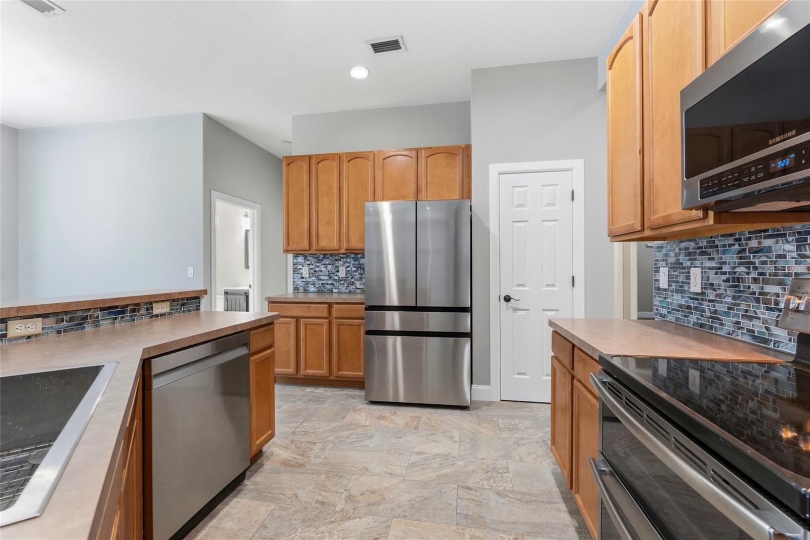 1115 LUMSDEN TRACE CIR, VALRICO, FL, 33594
