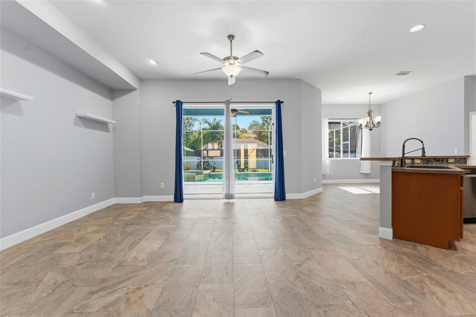 1115 LUMSDEN TRACE CIR, VALRICO, FL, 33594