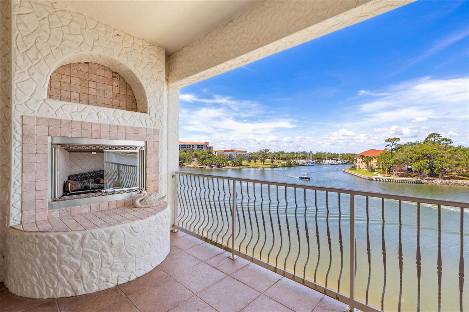 224 YACHT HARBOR DR, PALM COAST, FL, 32137