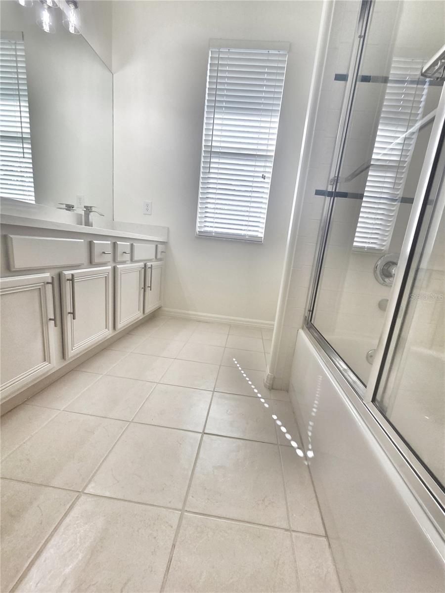 3626 SWANS LANDING DR, LAND O LAKES, FL, 34639