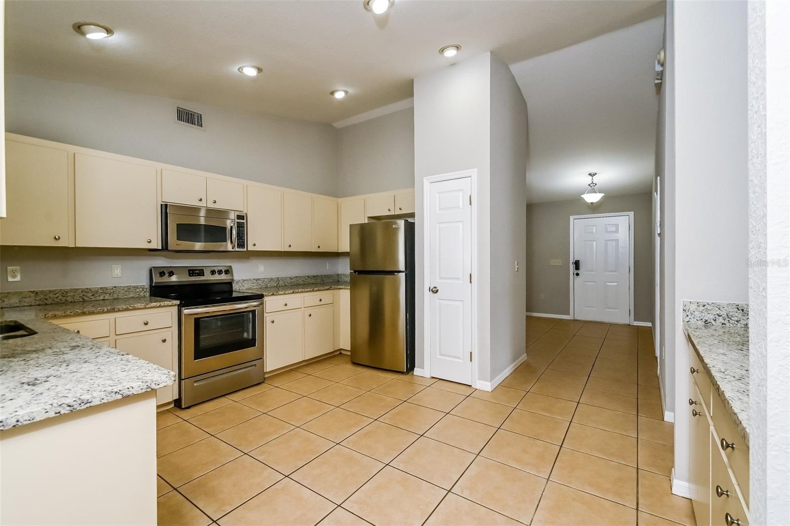 4512 GREAT BLUE HERON DR, LAKELAND, FL, 33812