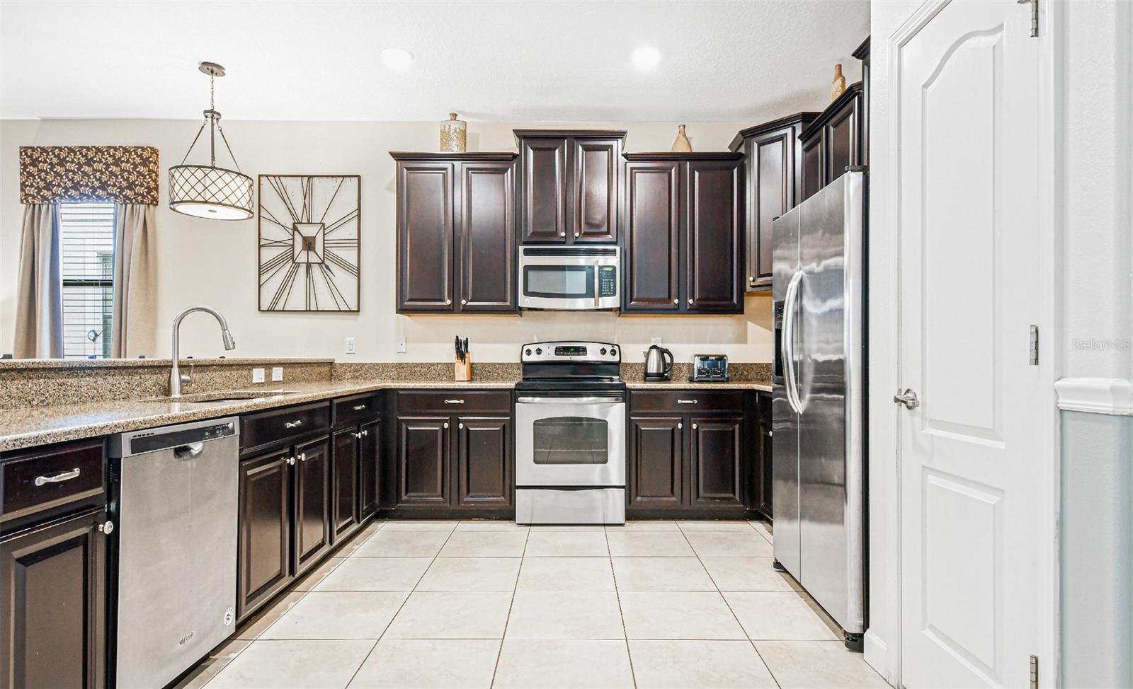 9026 SHADOW MOUNTAIN ST, DAVENPORT, FL, 33896