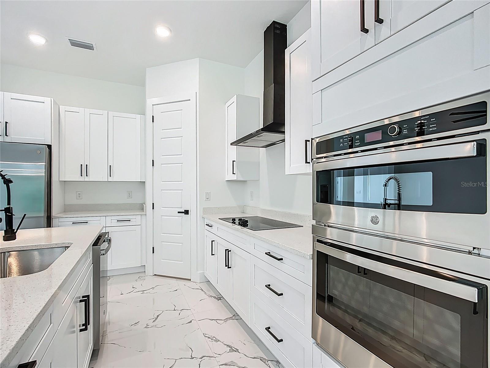 2105 DORMAN ROCK PL, PLANT CITY, FL, 33565