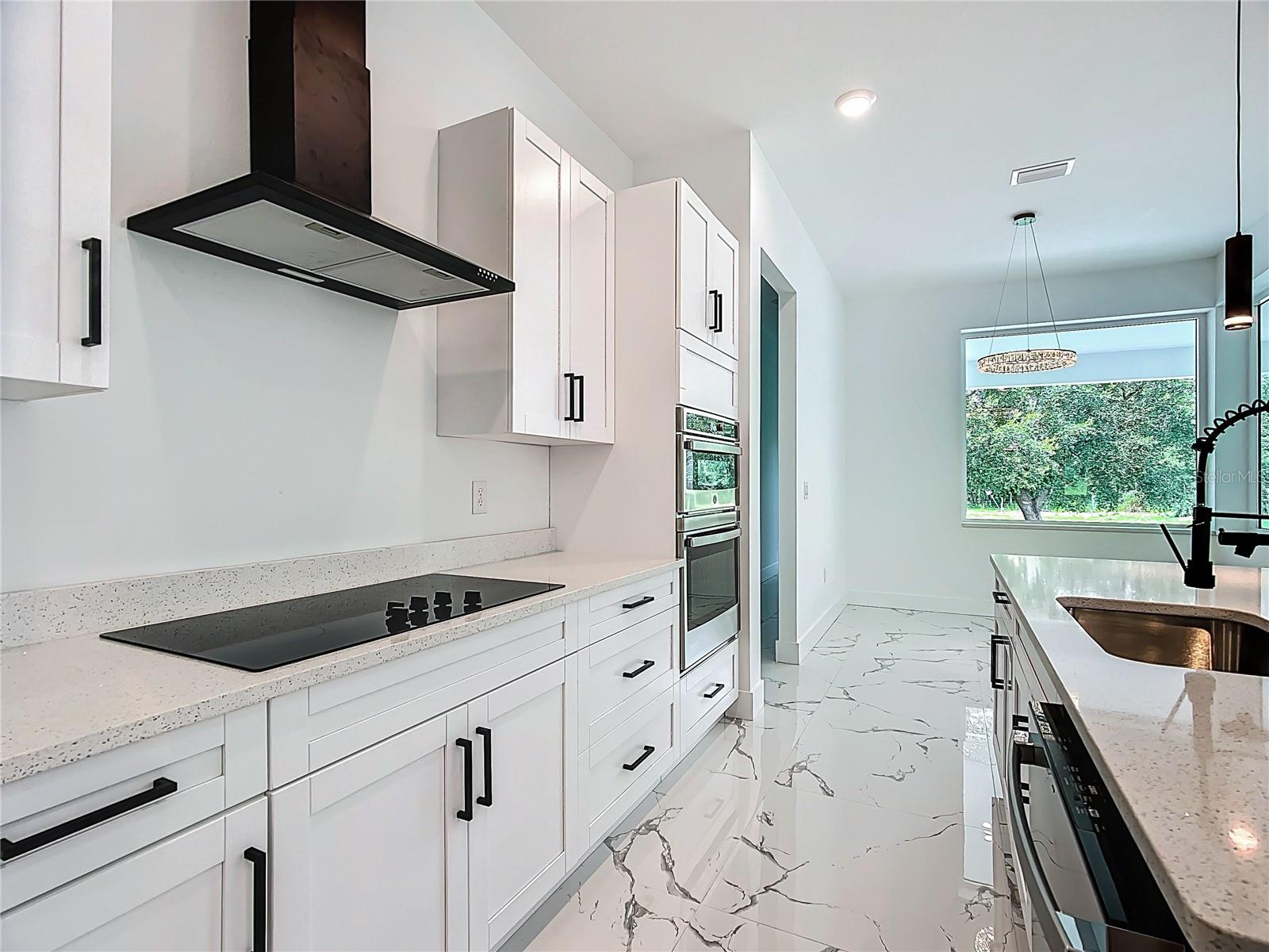 2105 DORMAN ROCK PL, PLANT CITY, FL, 33565