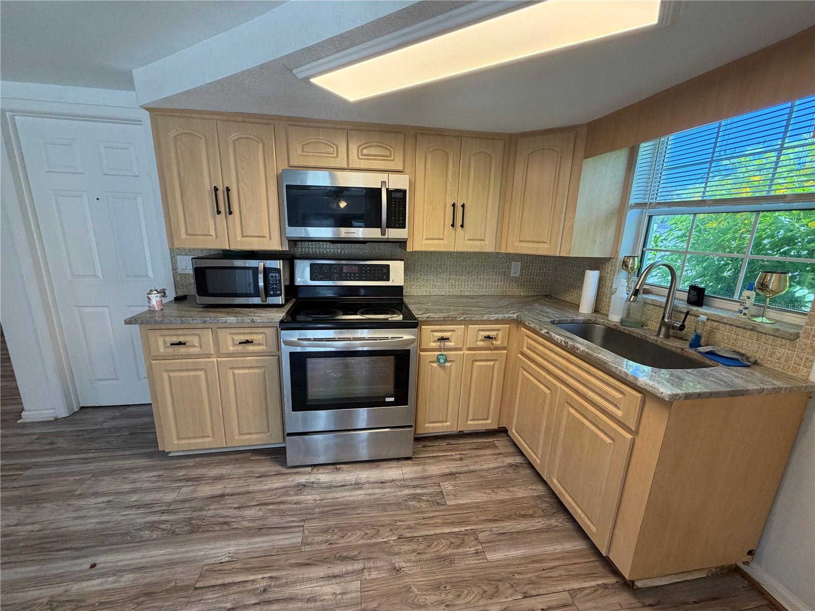 9331 RAINBOW LN, PORT RICHEY, FL, 34668
