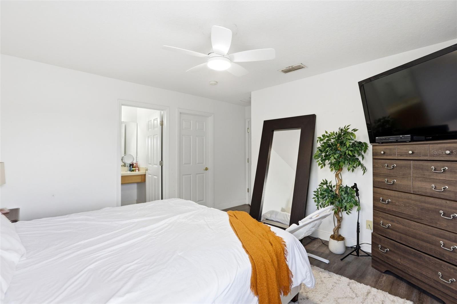 100 RUBINO DR, DAVENPORT, FL, 33837
