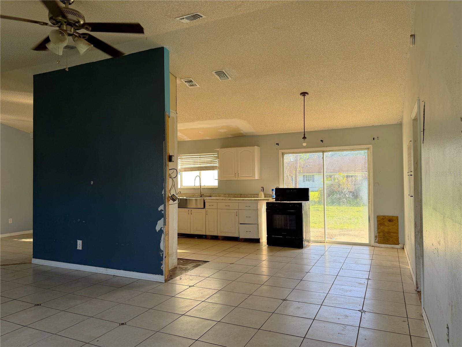 601 SAUDERS RD SE, PALM BAY, FL, 32909