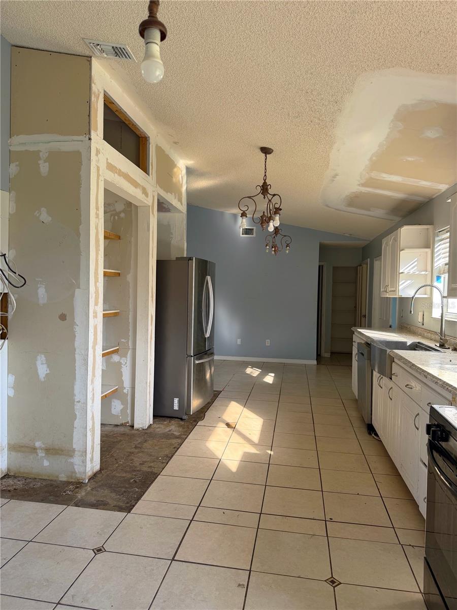 601 SAUDERS RD SE, PALM BAY, FL, 32909