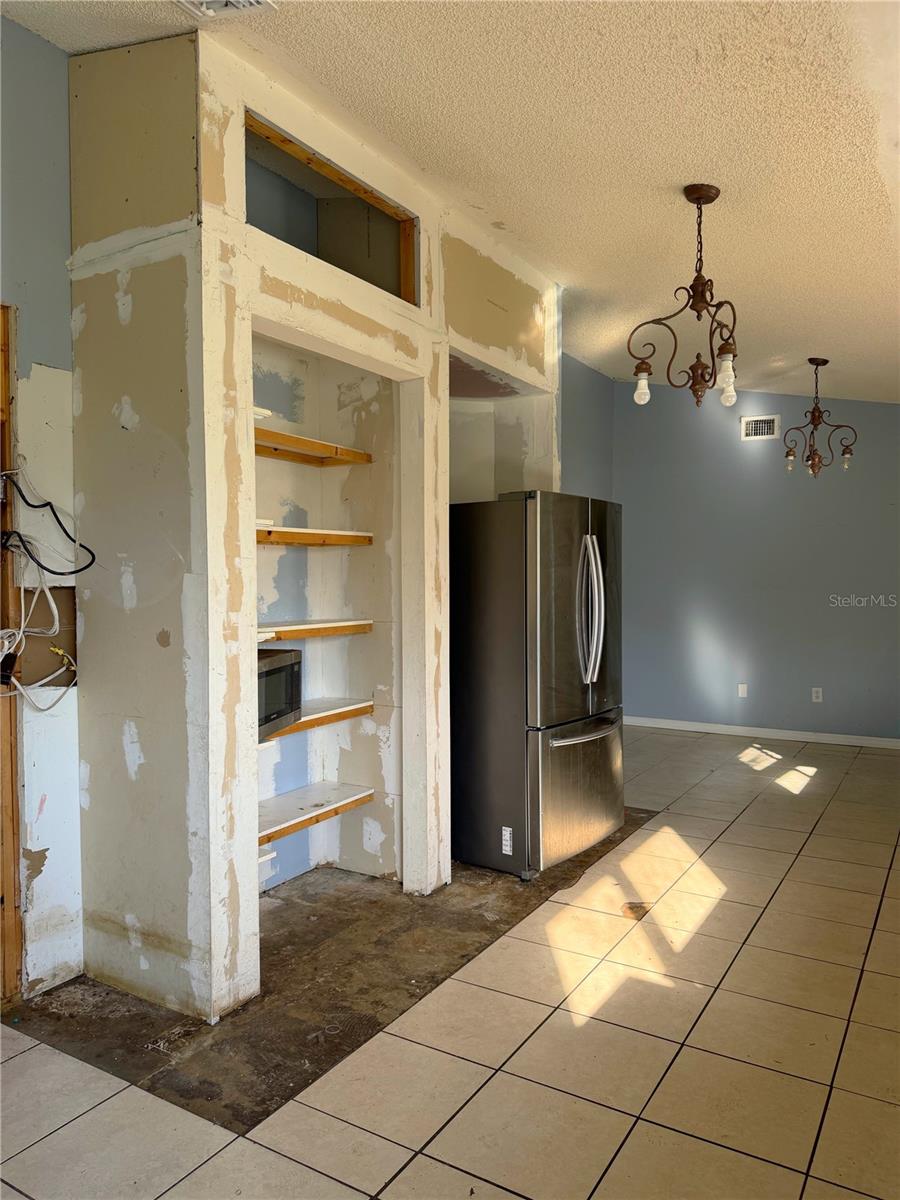 601 SAUDERS RD SE, PALM BAY, FL, 32909