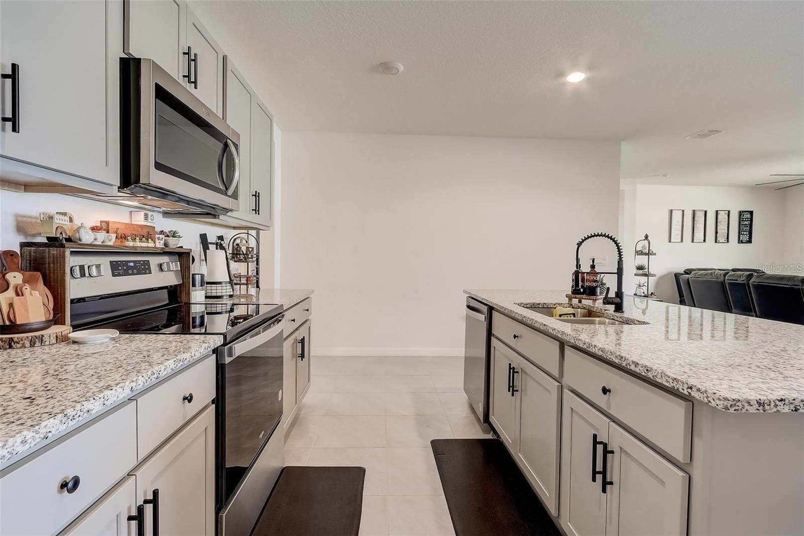 2076 TAY WES DR, ST CLOUD, FL, 34771