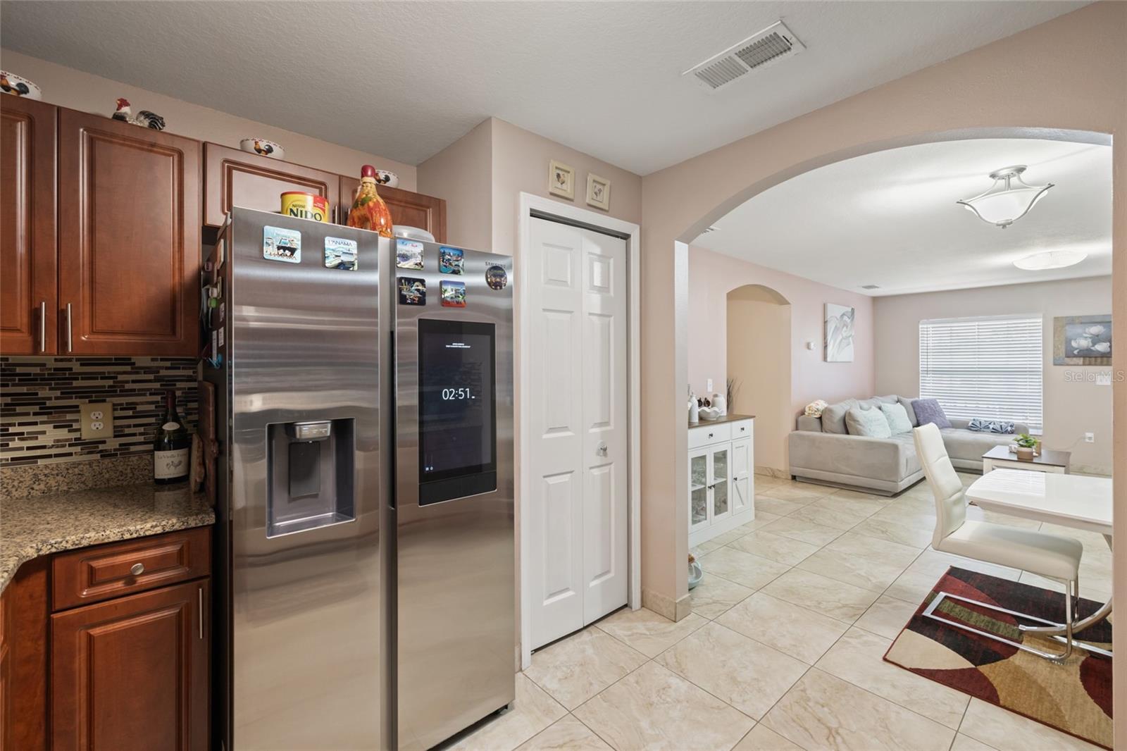 4704 TOWN N COUNTRY BLVD, TAMPA, FL, 33615