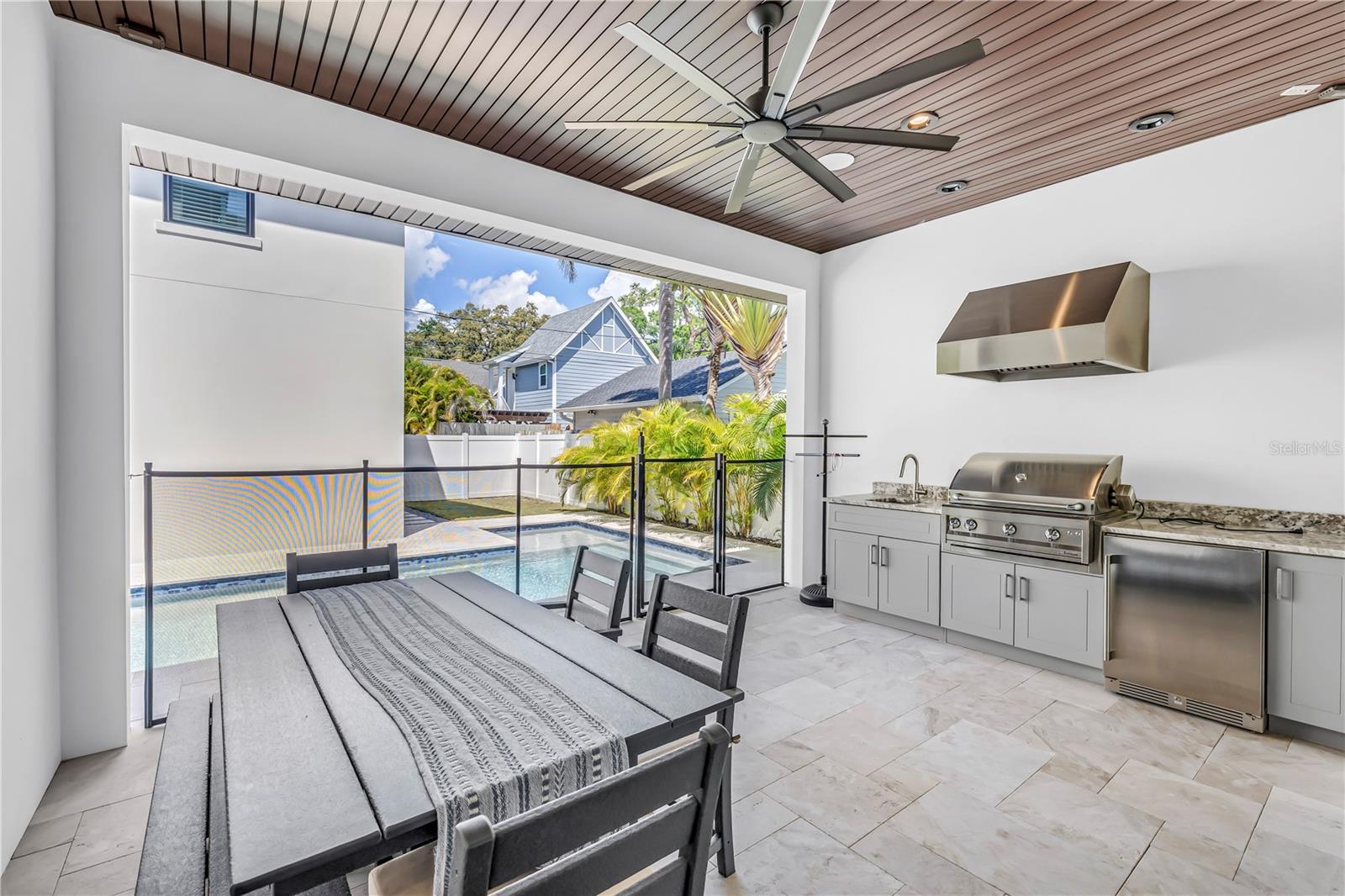 151 17TH AVE N, ST PETERSBURG, FL, 33704