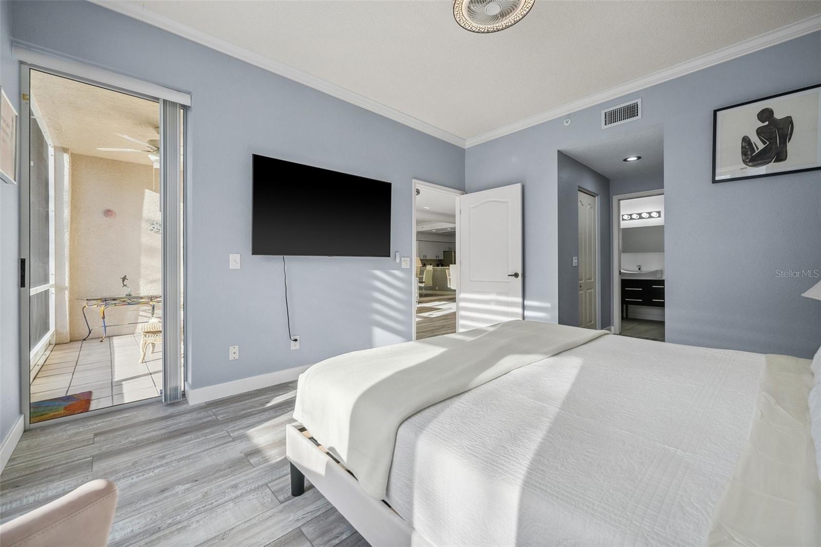 9611 CASTLE POINT DR #912, SARASOTA, FL, 34238