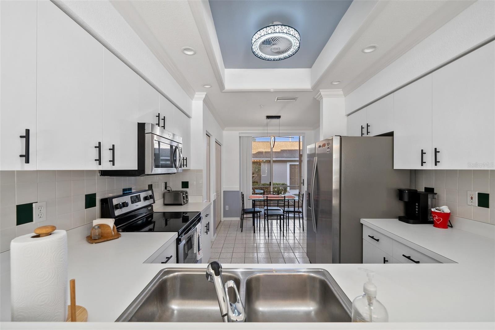 9611 CASTLE POINT DR #912, SARASOTA, FL, 34238