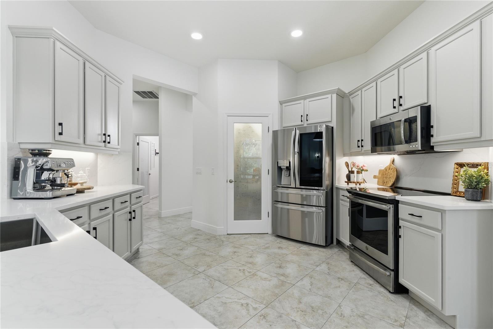 8747 BONICA PL, LAND O LAKES, FL, 34637