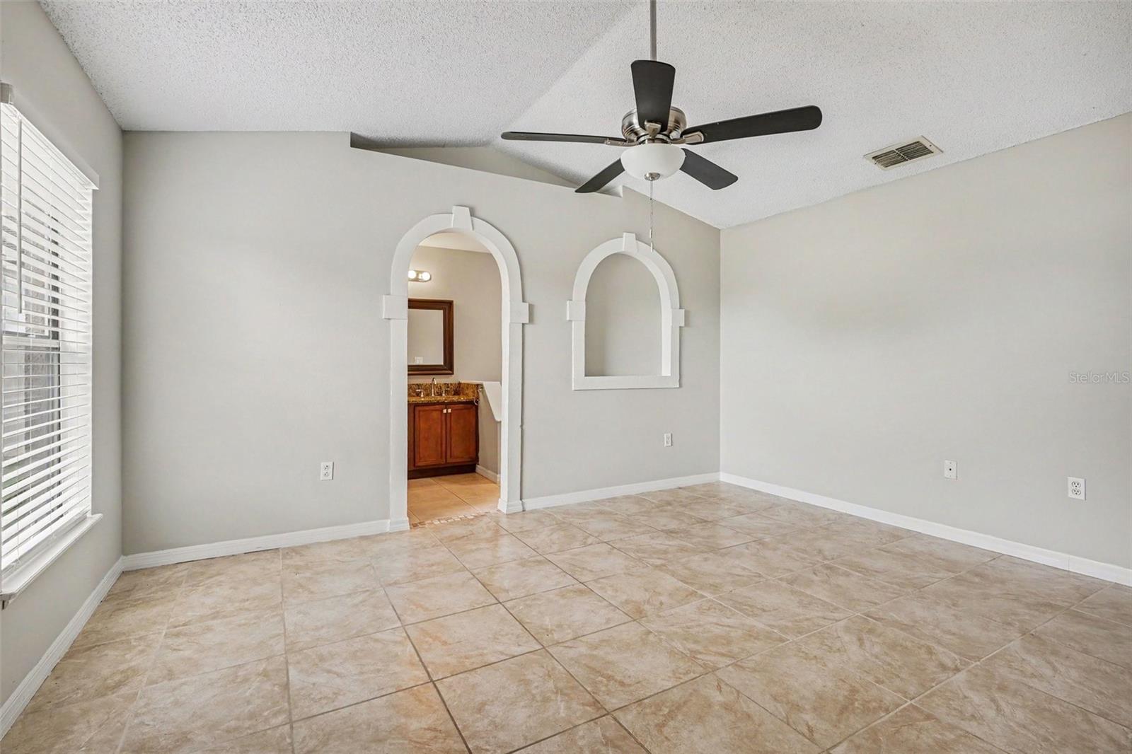 821 JARNAC DR, KISSIMMEE, FL, 34759