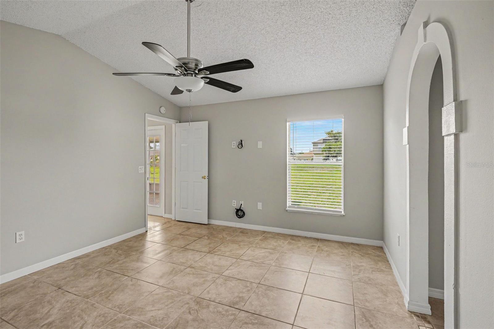 821 JARNAC DR, KISSIMMEE, FL, 34759