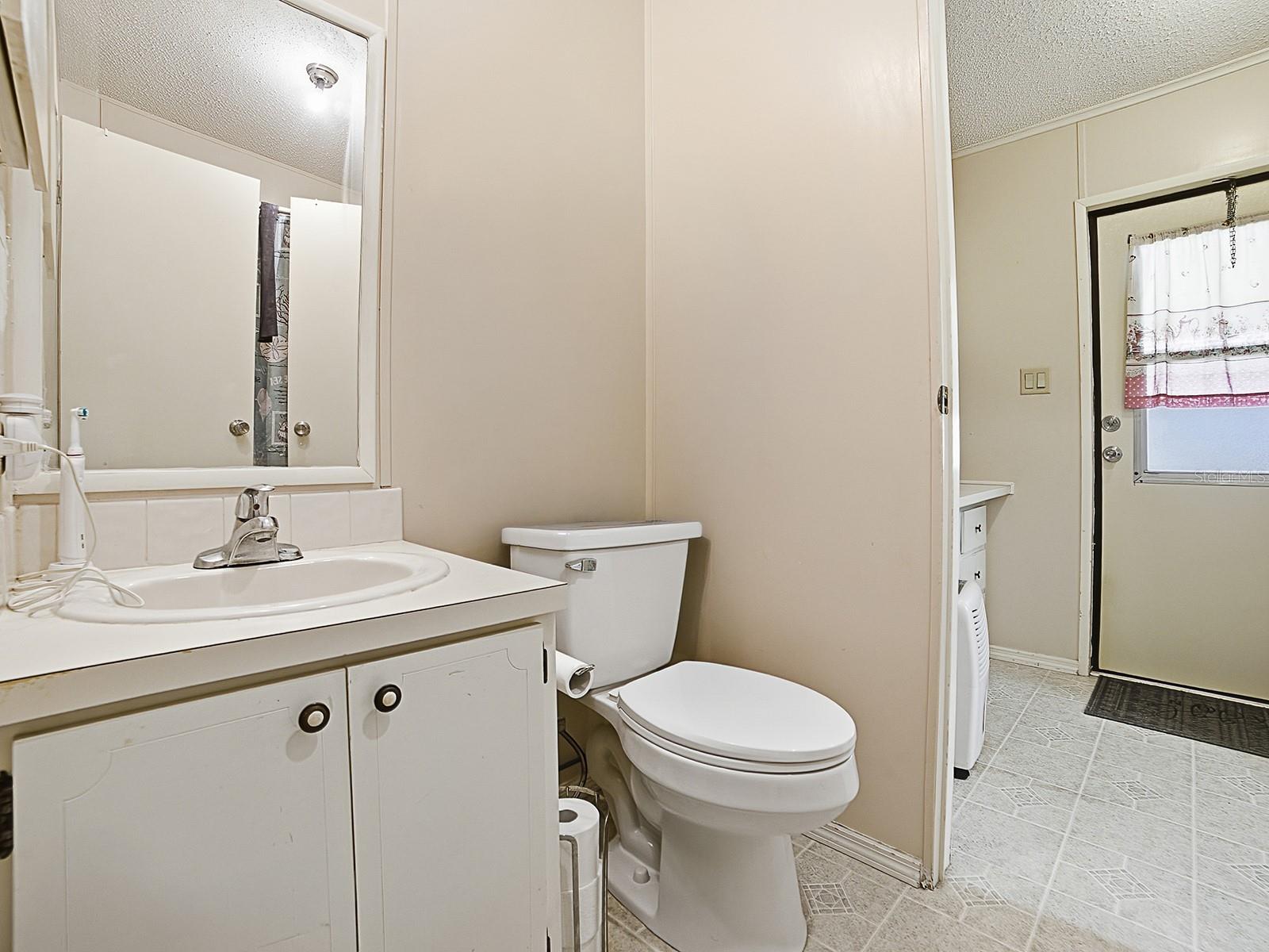 320 WESTWOOD DR, LEESBURG, FL, 34748
