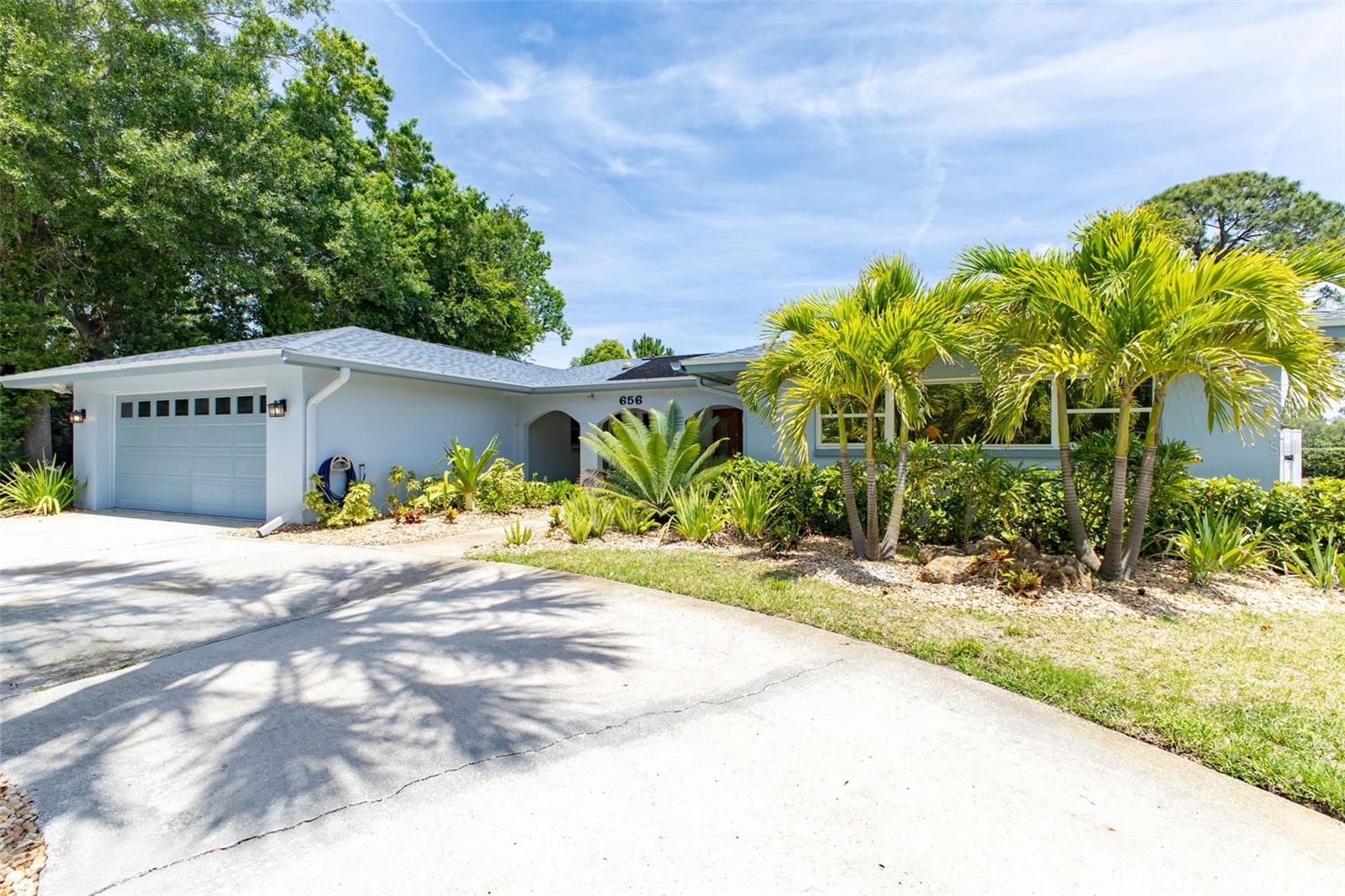 656 MEHLENBACHER RD, BELLEAIR, FL, 33756