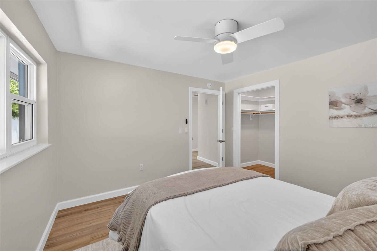 656 MEHLENBACHER RD, BELLEAIR, FL, 33756
