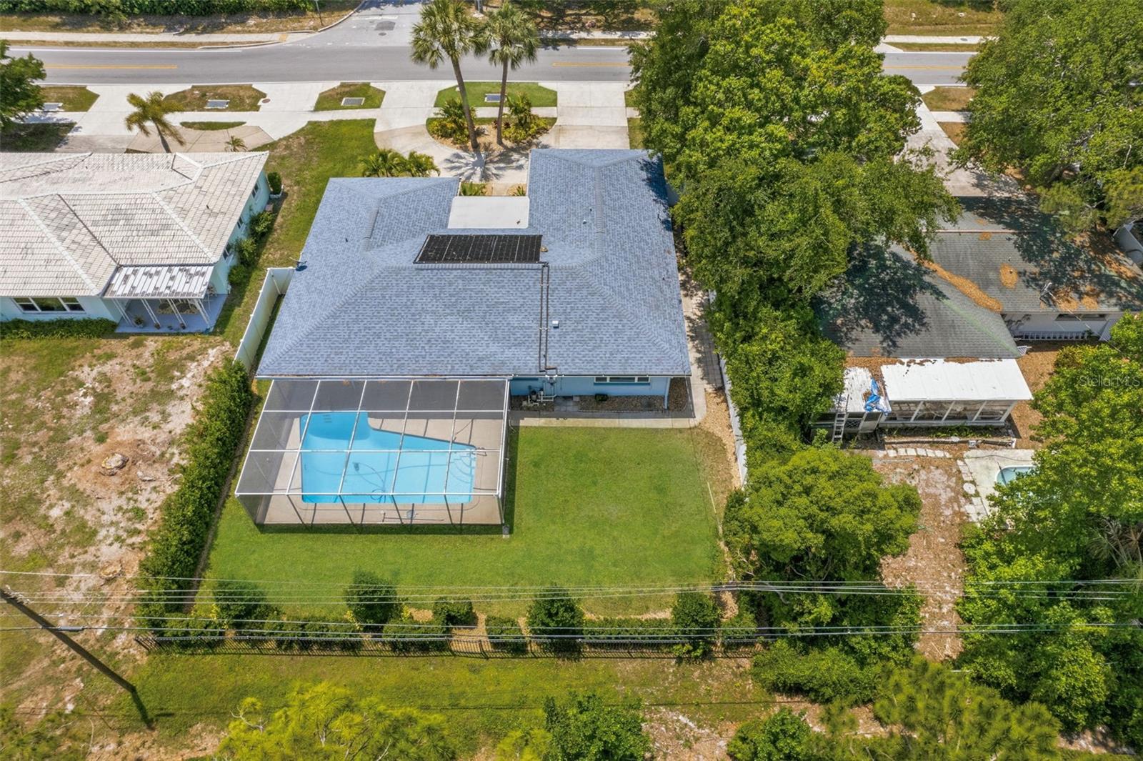 656 MEHLENBACHER RD, BELLEAIR, FL, 33756