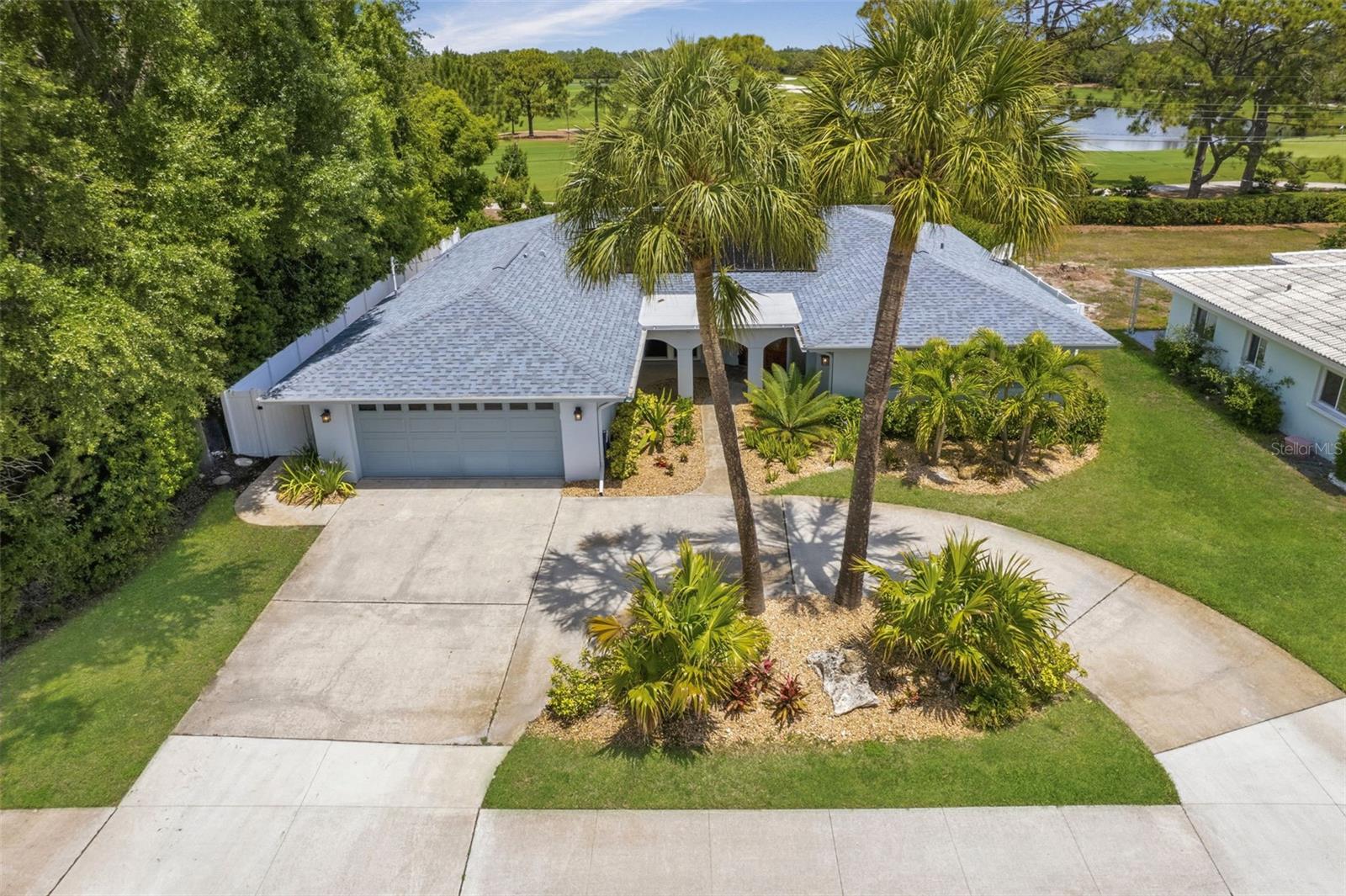 656 MEHLENBACHER RD, BELLEAIR, FL, 33756