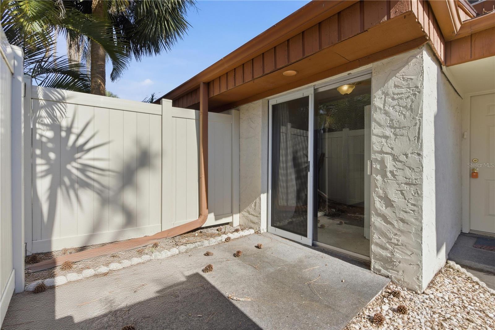 2058 SUNSET POINT RD #15, CLEARWATER, FL, 33765