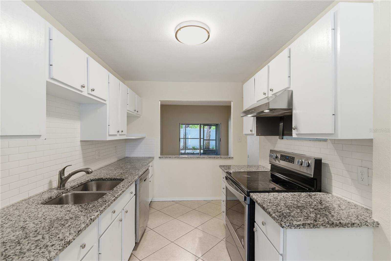 2058 SUNSET POINT RD #15, CLEARWATER, FL, 33765